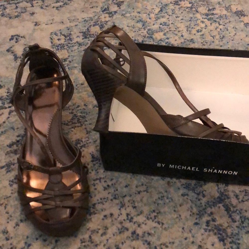 Michael Shannon heels size 10